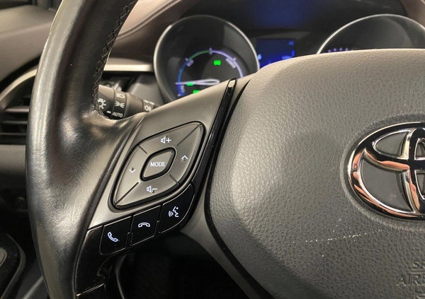 Toyota C-HR cena 89900 przebieg: 55610, rok produkcji 2017 z Pobiedziska małe 232